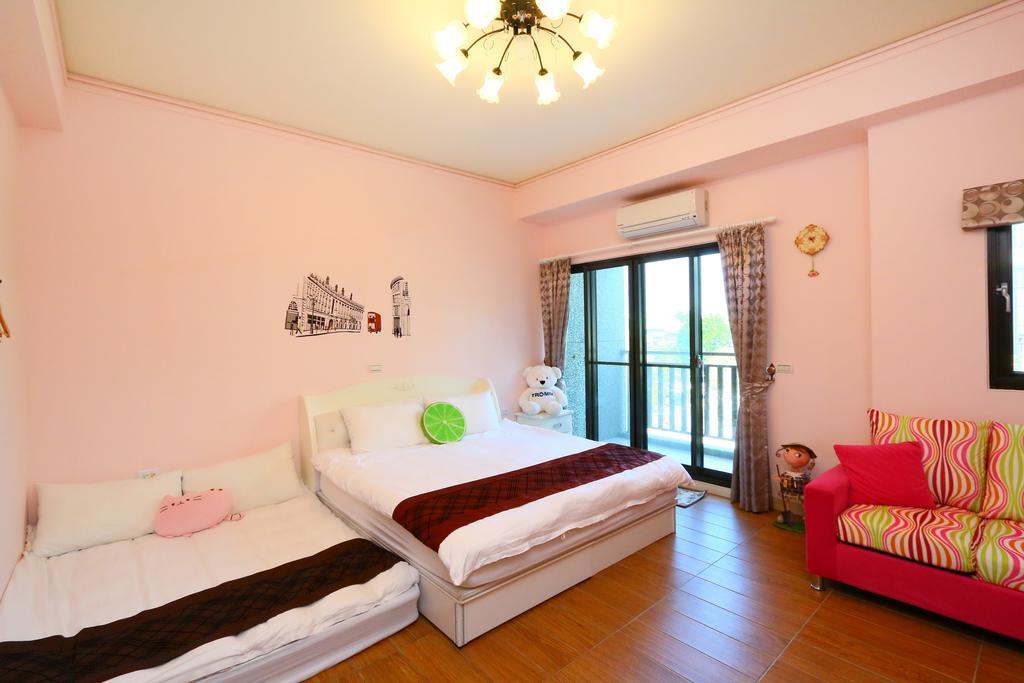 Birds Flower B&B Wujie Ngoại thất bức ảnh