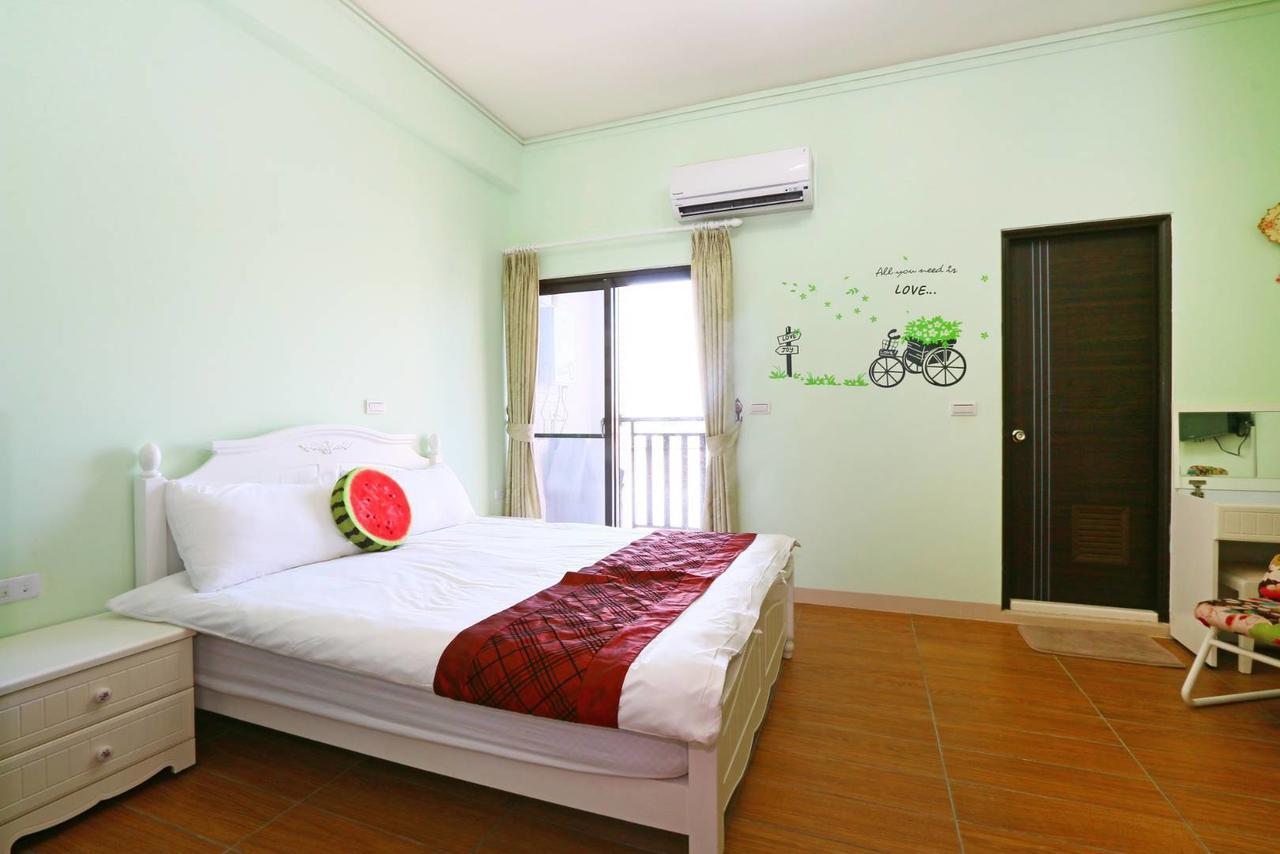 Birds Flower B&B Wujie Ngoại thất bức ảnh